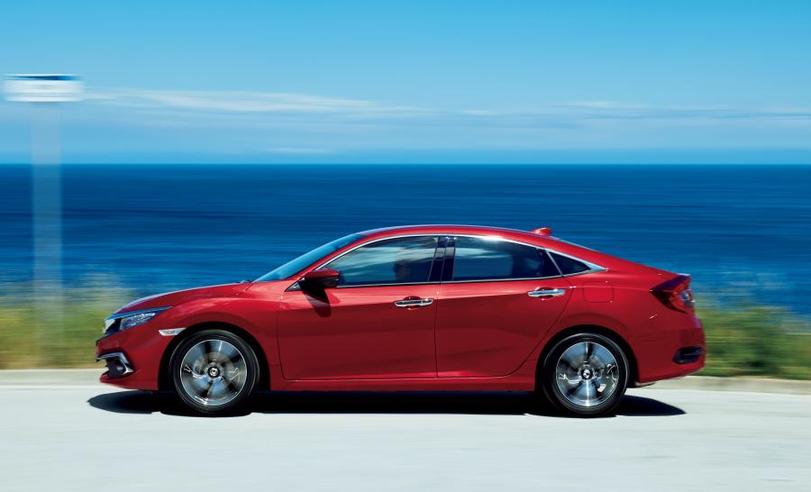  Honda Civic Sedan (FC) 2019 года  (JP) (фото 10 из 13)